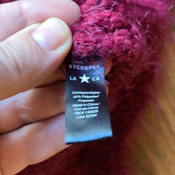 Urban outfitters ByCorpus cozy sweater size medium - Picture 5 of 6